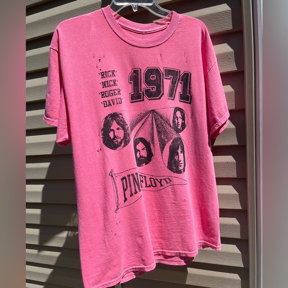 Pink Floyd Distressed T shirt